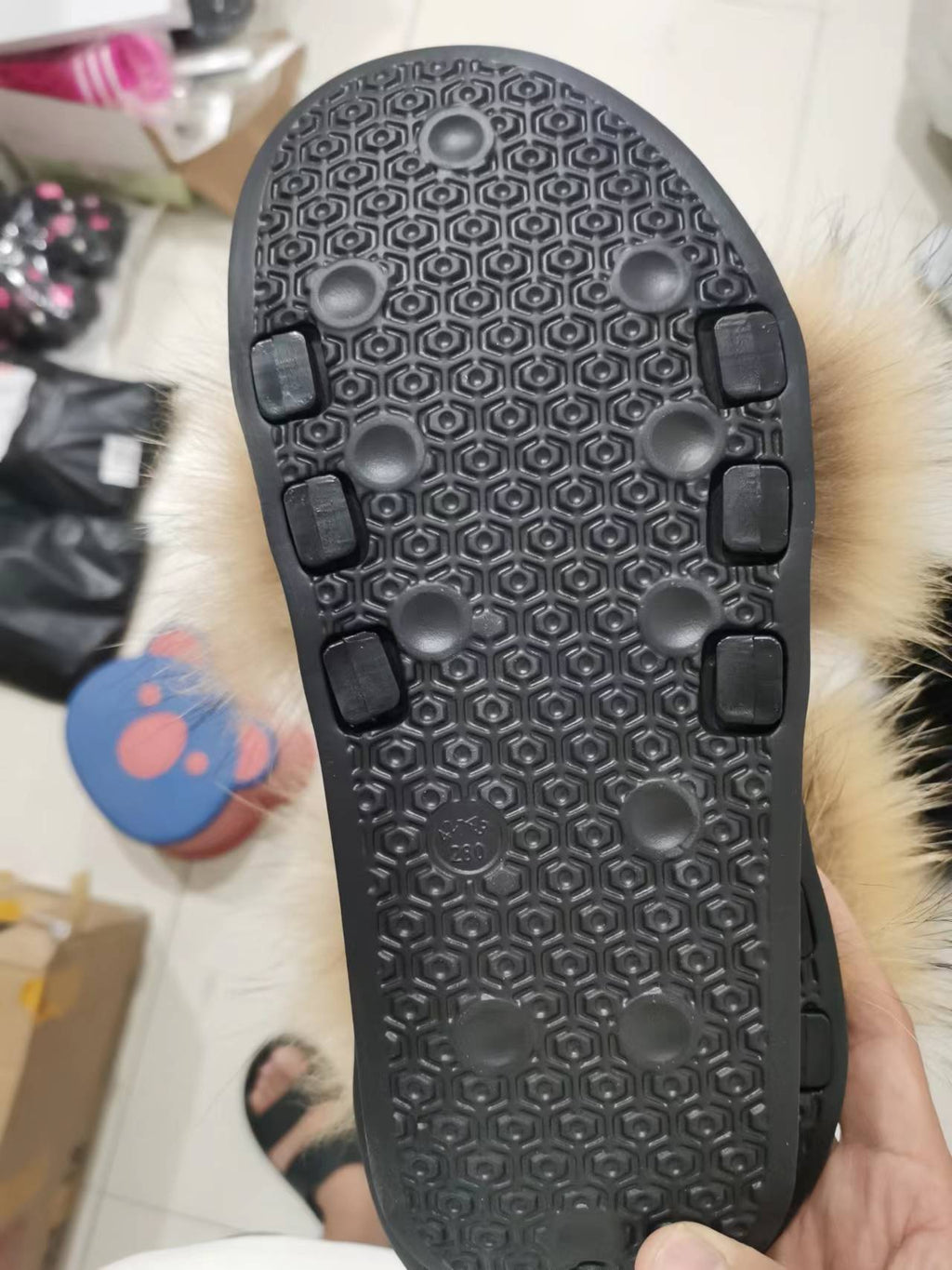 Faux Fur Slides – Plush Luxury Slip-On Slippers